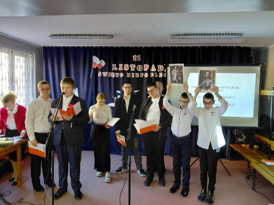 Uroczysty Apel z okazji Narodowego ŚZwięta Niepodległości