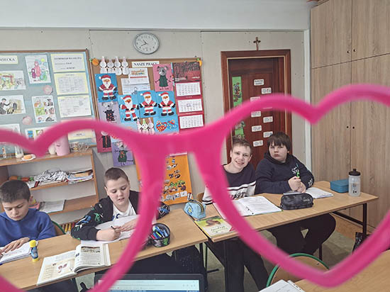 Różowe Okulary – Moc Dobrego Słowa